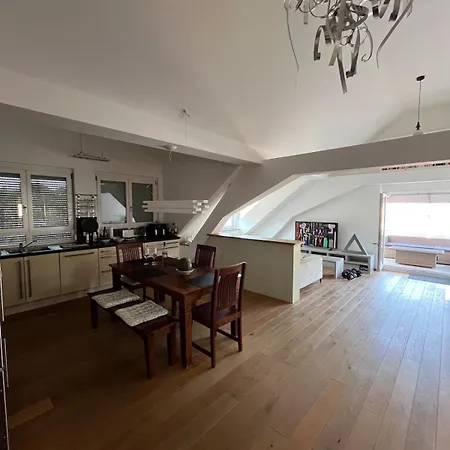 Neu Stylische Loft Mit Balkon, Geeignet Fuer Familien Апартаменты